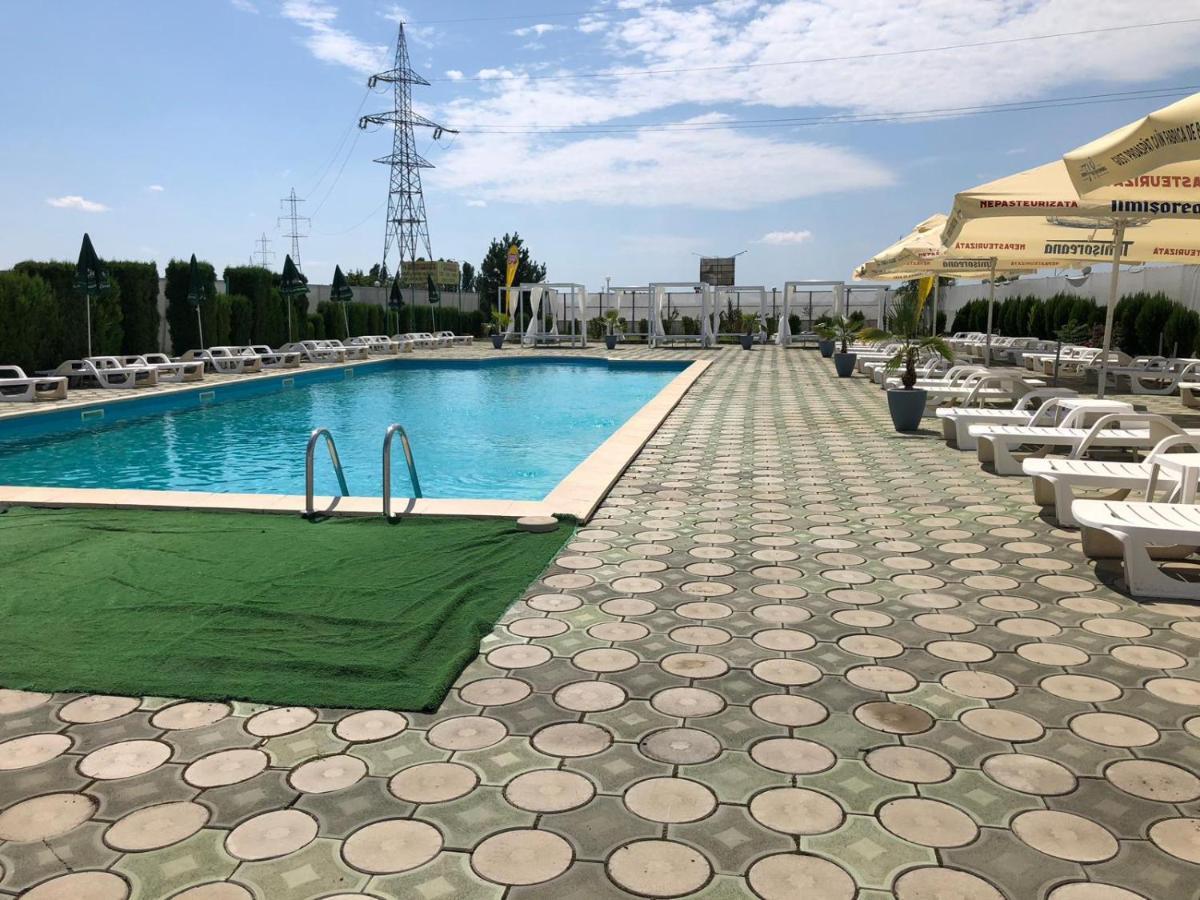 Hotel Daly بلوييست المظهر الخارجي الصورة