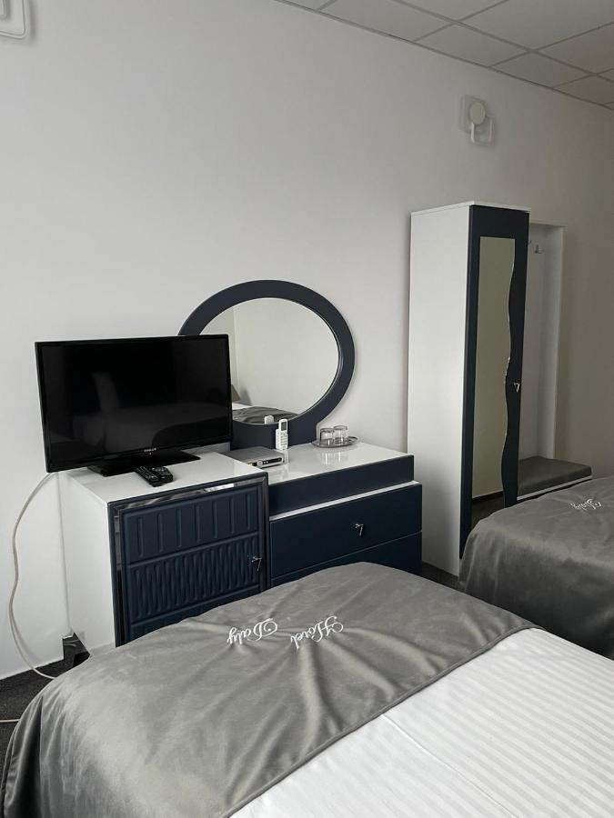 Hotel Daly بلوييست المظهر الخارجي الصورة