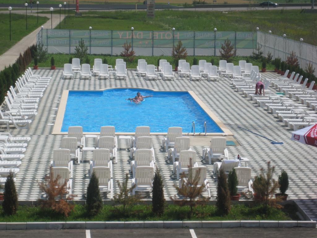 Hotel Daly بلوييست المظهر الخارجي الصورة